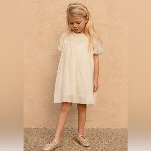 The Noralee Daphne dress is the prettiest little dress. Size 8